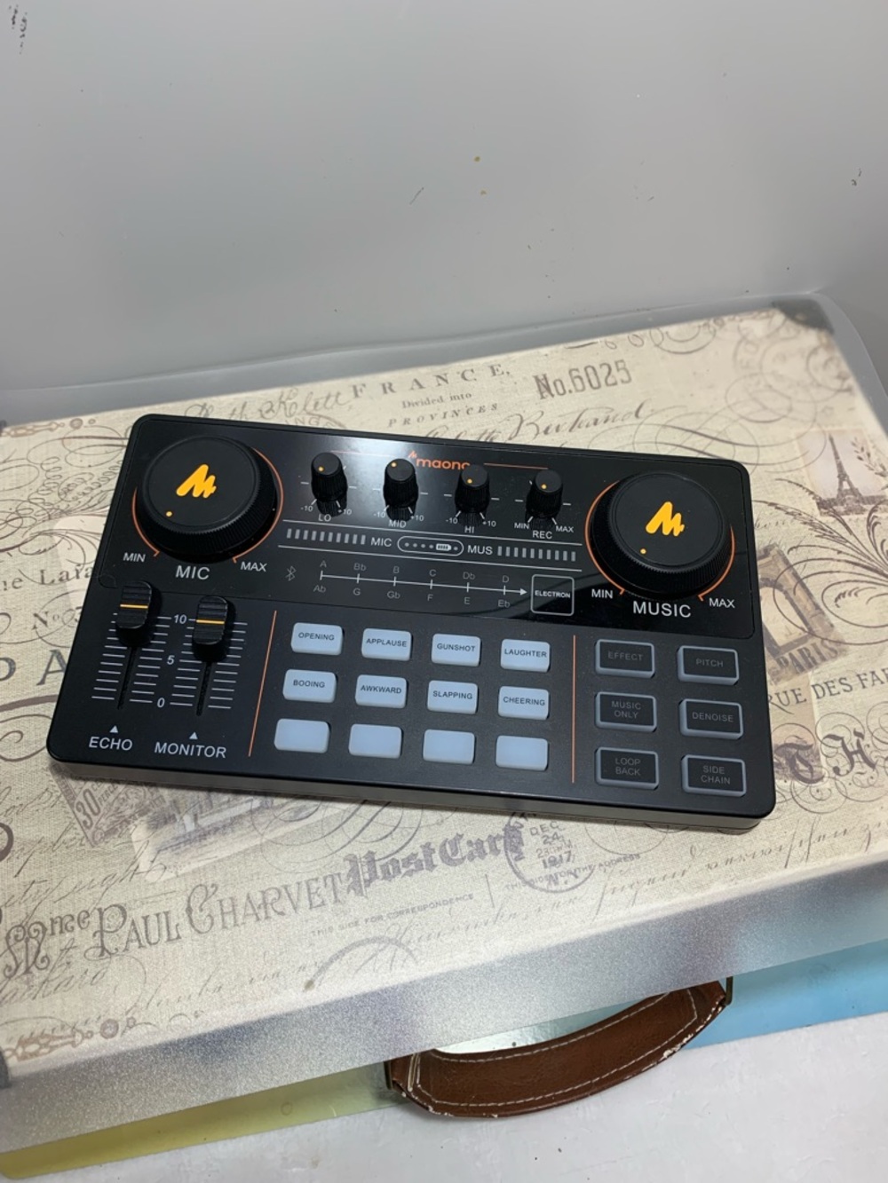 Maono Maonocaster Lite AU-AM200 Podcast Console